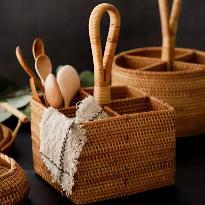 Cesta de Armazenamento em Rattan Feita à Mão – Coleção Housilar