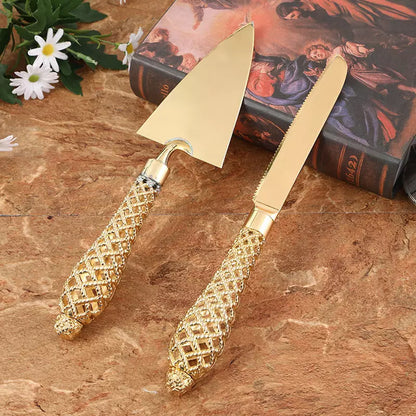 Conjunto Espátula para Bolo e Faca Dourada – Coleção Housilar