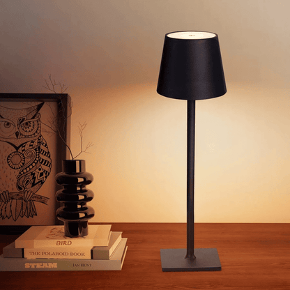 Luminária de Mesa LED Portátil – Coleção Housilar